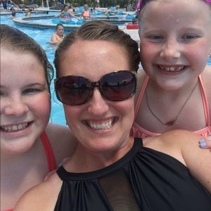 Meet your Posher, Catherine